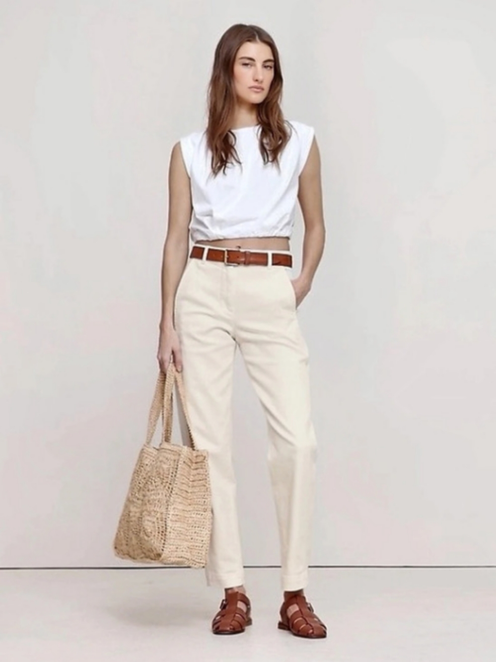 Banana Republic Slim Barrel Leg Pants in Ecru Size 4